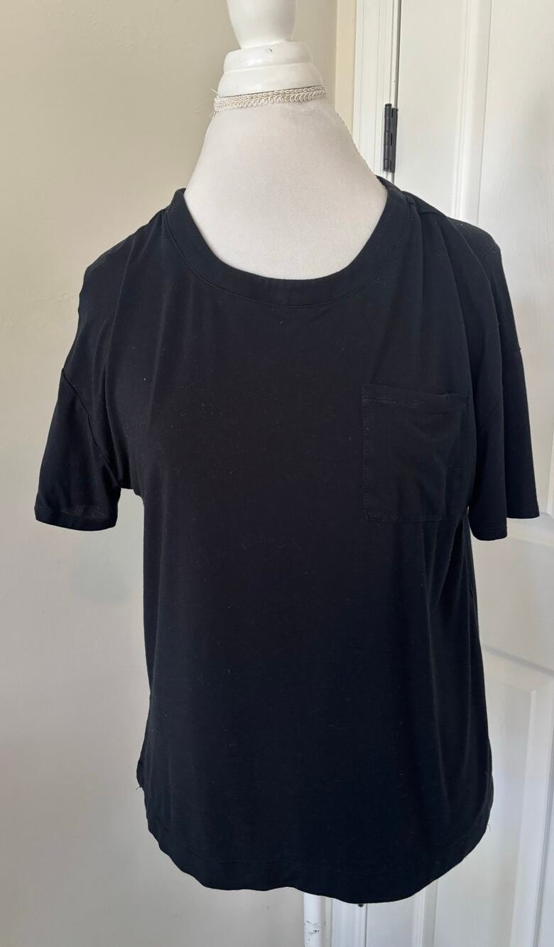 Soma Black Short Sleeve Pocket Pajama Shirt Small Cool Nights Rayon Spandex